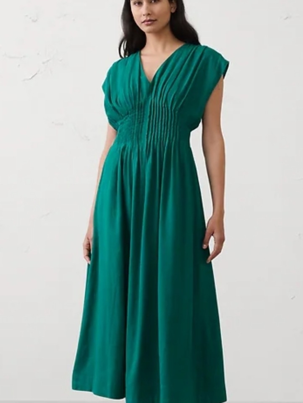 Banana Republic Emerald Green Linen Blend V-Neck Maxi with Smocked Waist
